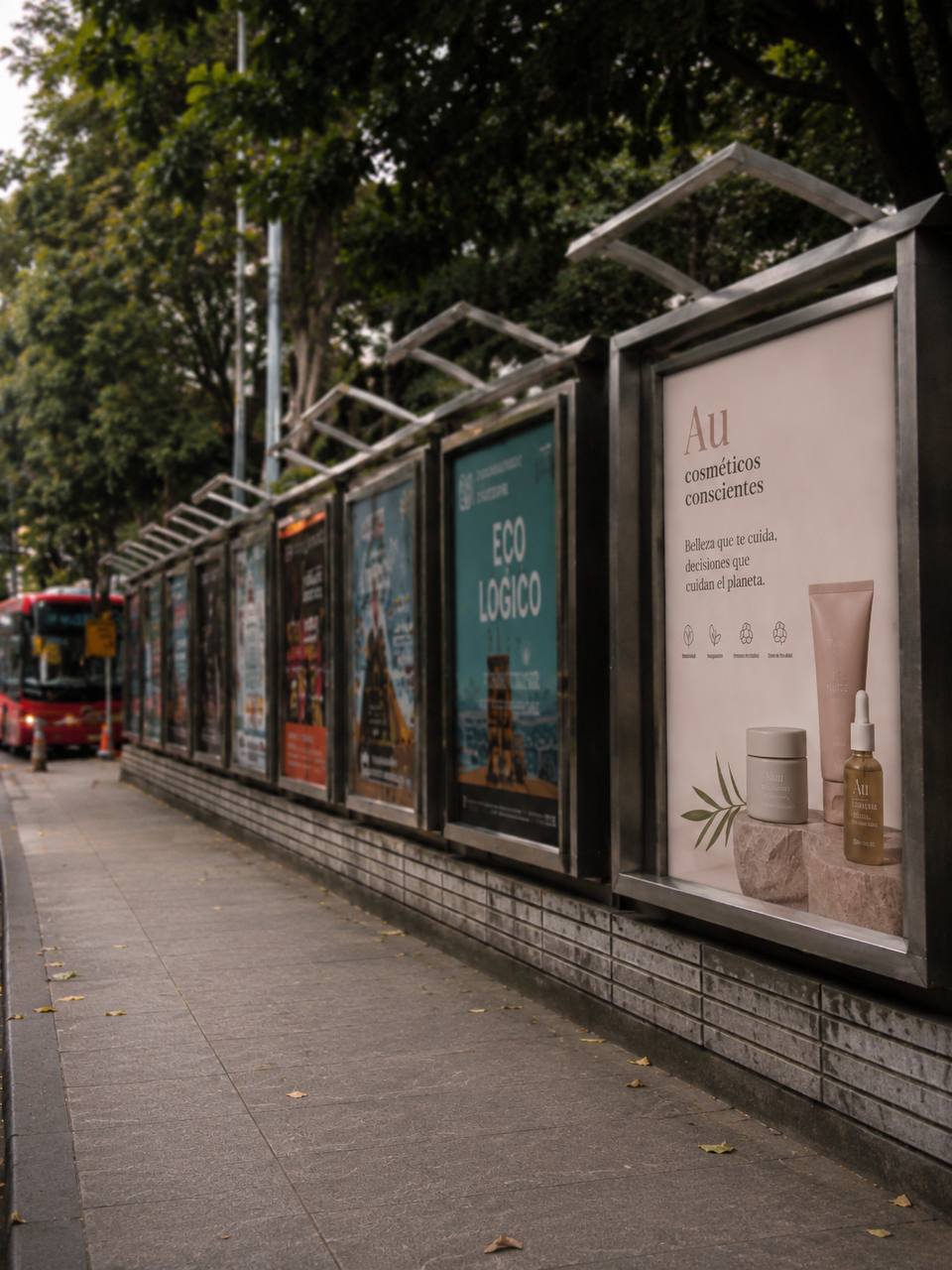 Campaña OOH — Au Cosméticos